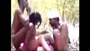 Tamil Village Aunty in Threesome Group Sex with 2 Neighbor Mans at Outdoor