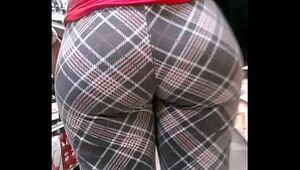 Thick cuffin ass in tight pants